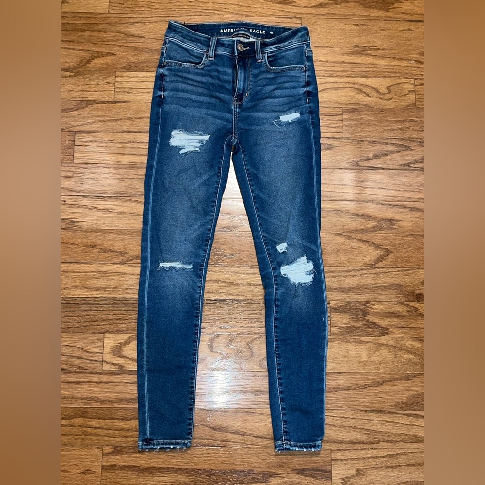 American Eagle - Size 4 - Next Level Stretch Jeggings - Distressed